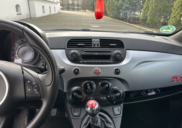 Fiat 500 cena 29900 przebieg: 135000, rok produkcji 2013 z Poznań małe 631